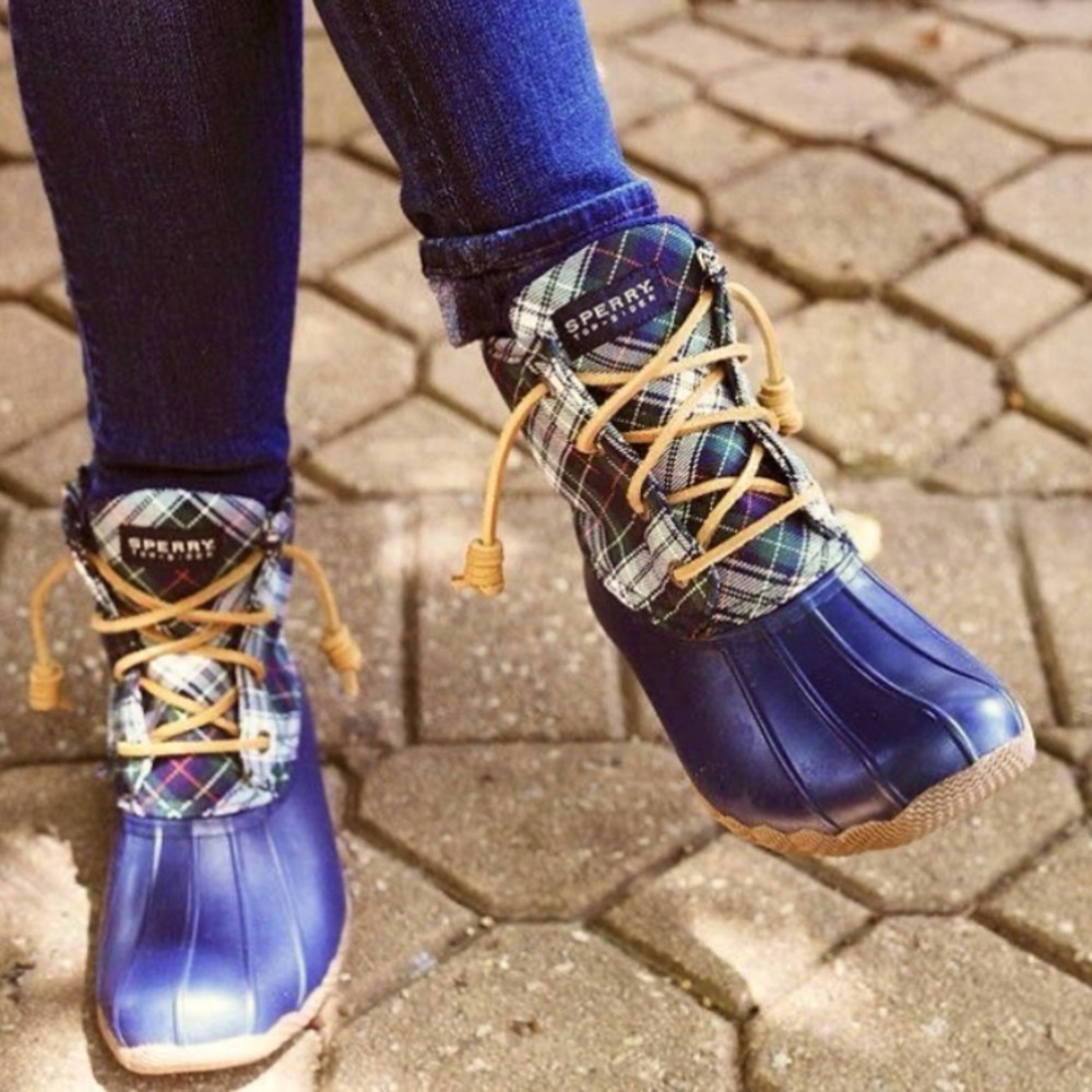 Sperry Plaid Duck Boots – Women’s Size 7, Waterproof and Stylish